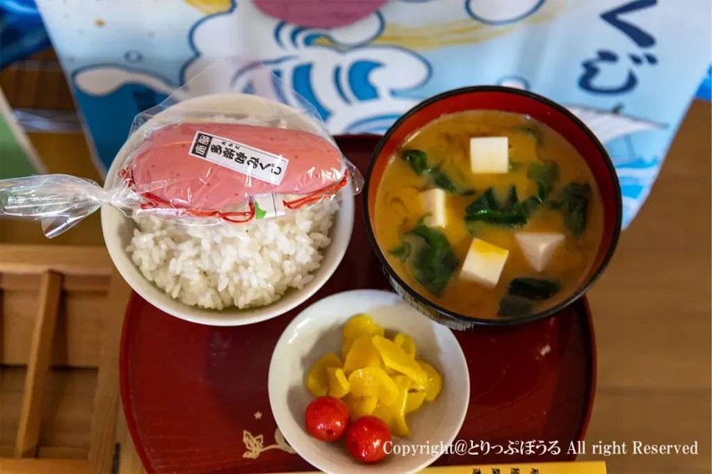 鹿部神社の名物たらこ定食見本?