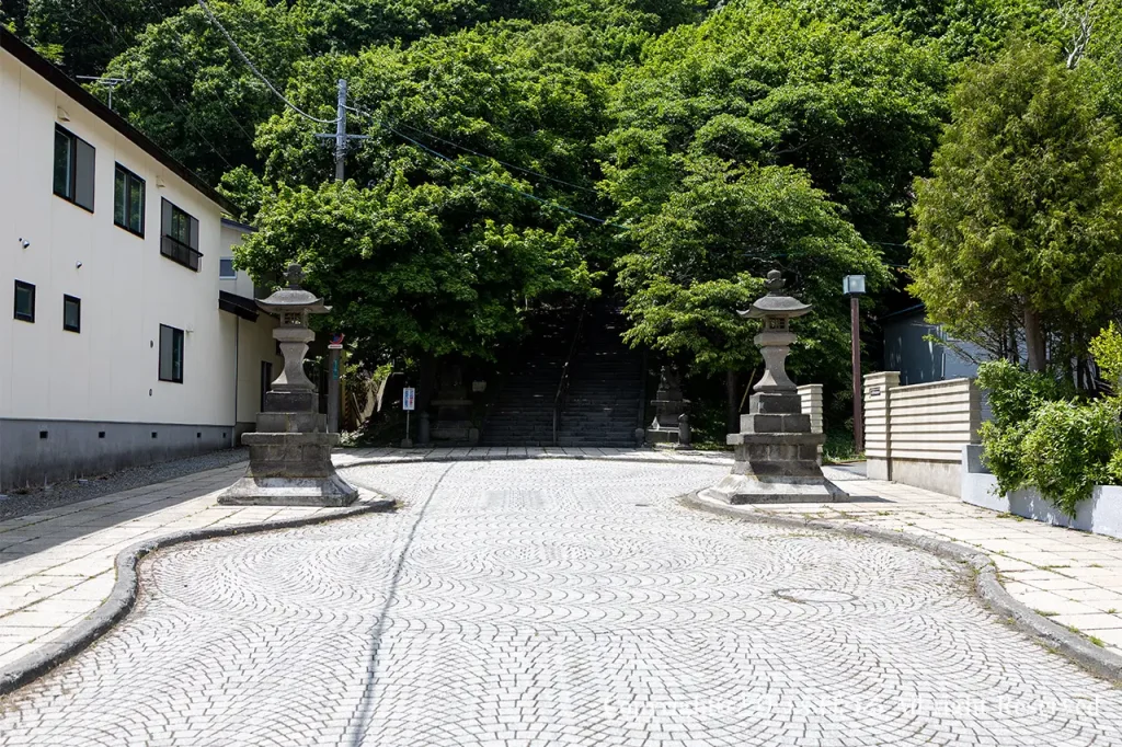 稚内の北門神社入口